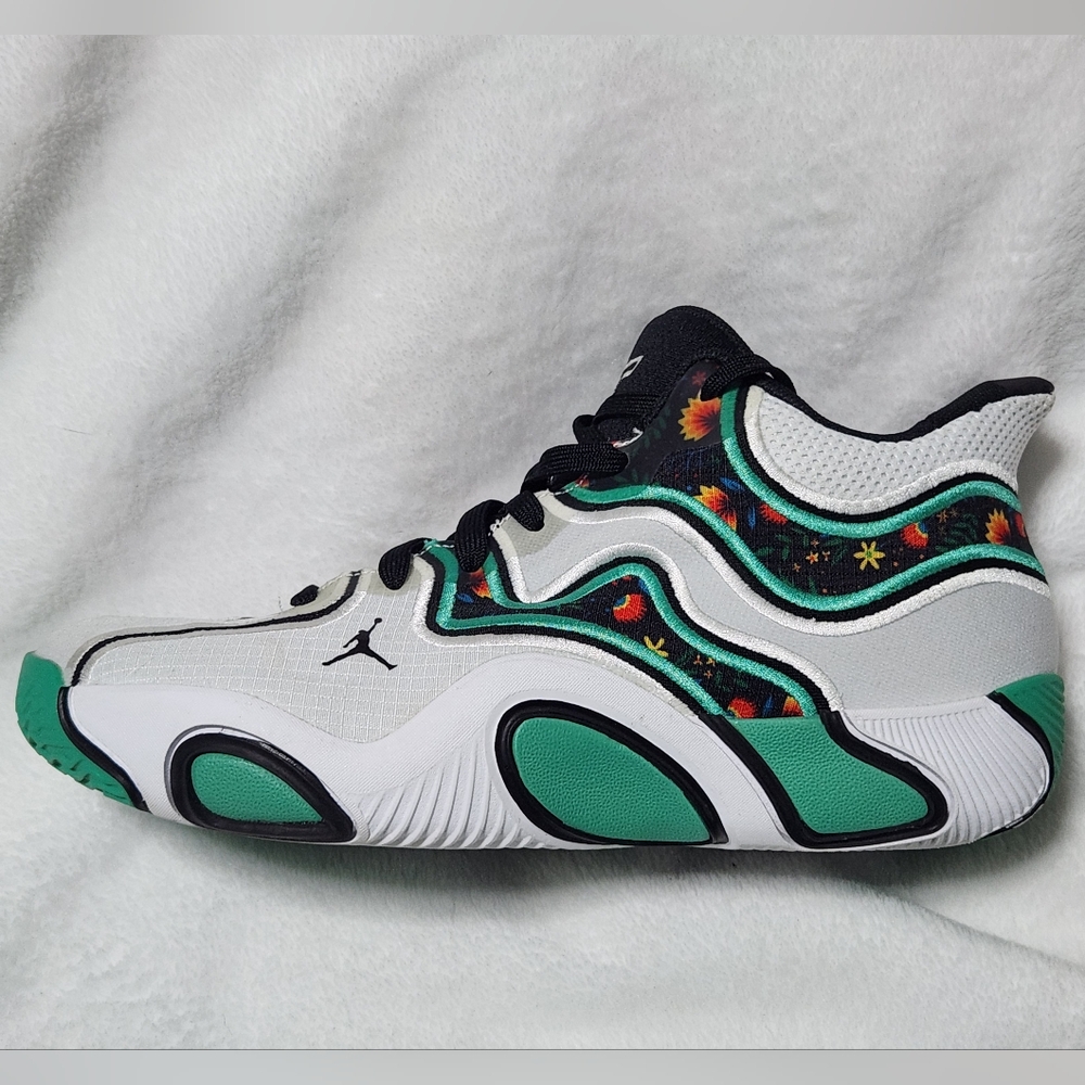 Jordan Tatum 3 "Welcome to the Garden" Kids' Basketball Shoe - Picture 2 of 7